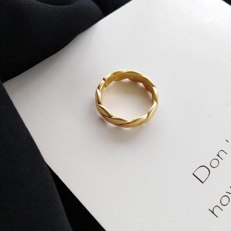 Nhẫn nữ xoắn vàng gold MEONHAMAI