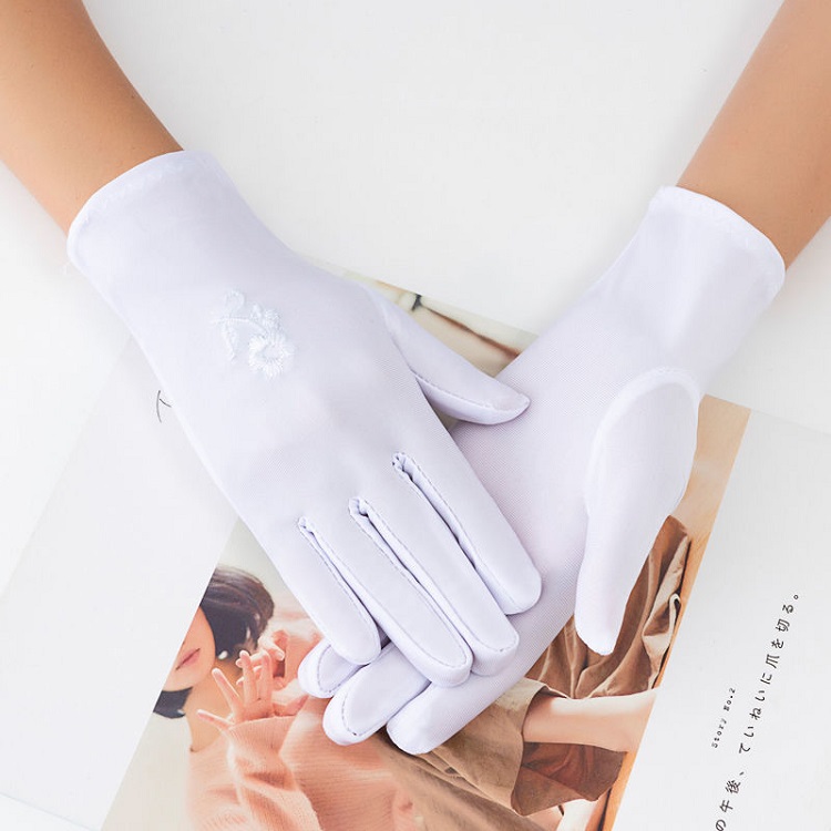 Găng Tay Nữ CN02 Vải Thoáng Khí Thêu Họa Tiết Thời Trang Chống Nắng Và Tia UV