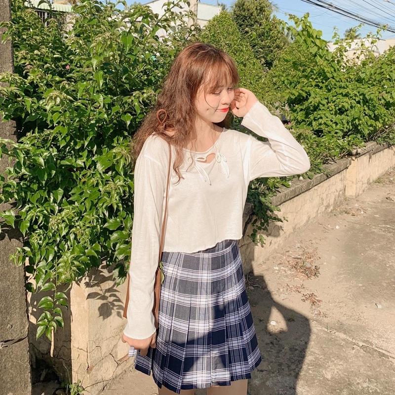 Chân váy tennis kẻ ô trắng đen