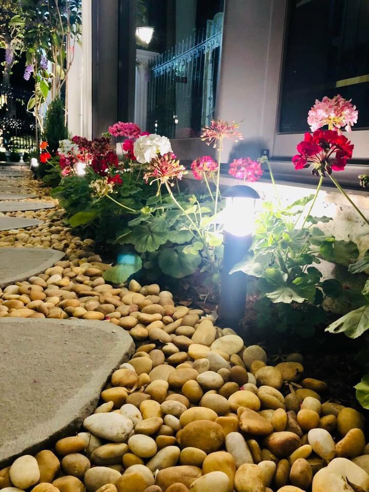 Đèn LED Trang Trí Sân Vườn Hình Trụ Cao Cấp Chiếu Sáng Lối Đi, Trang Trí Dẫn Lối Công Viên, Biệt Thự Sân Vườn