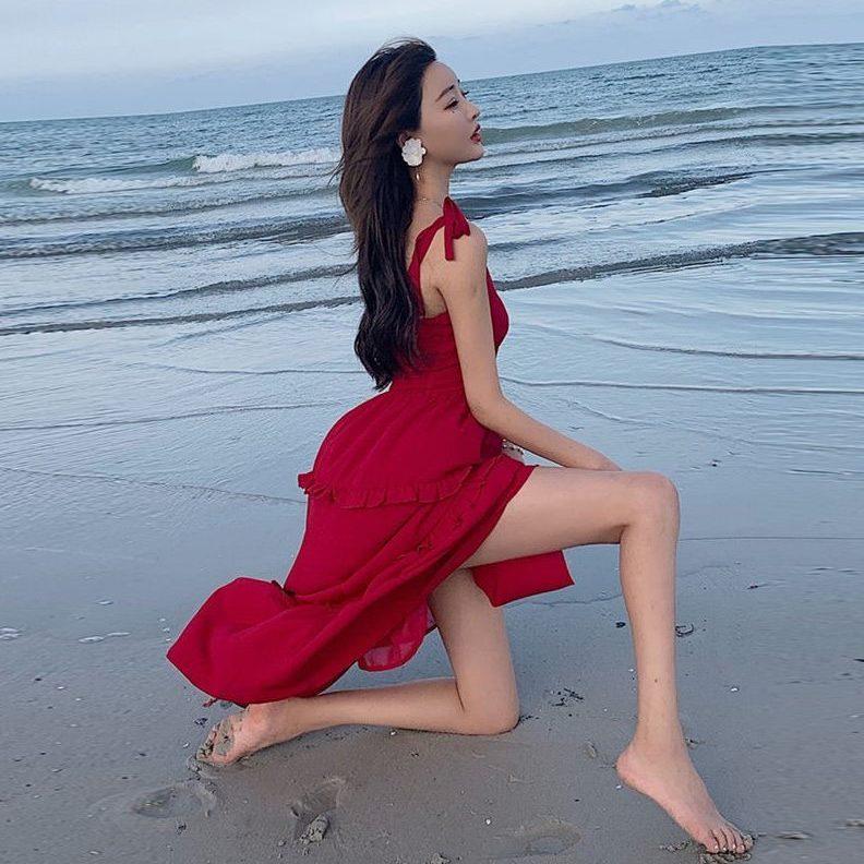 DONGSHOP Red Sling Dress Design Sense Little French Vintage Beach Dress Đối với phụ nữ đi biển kỳ nghỉ mùa hè 2023