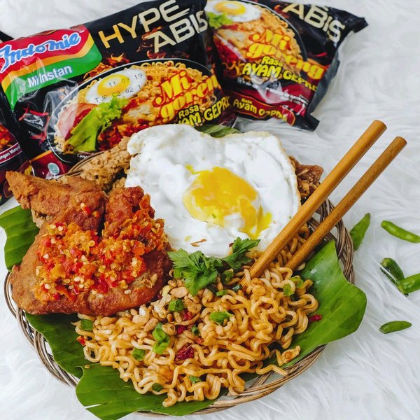 Combo 20 gói Mì trộn Indomie Mi Goreng Rasa Ayam Geprek (Vị gà giòn siêu cay) 85gram