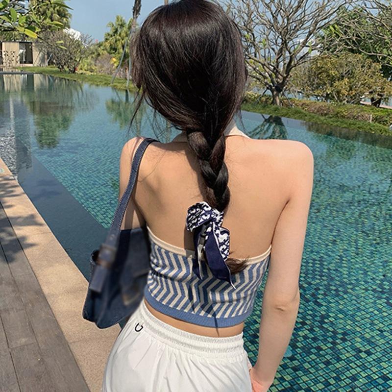 Áo Tank Top Dệt Kim Hoạ Tiết Kẻ Sọc Thiết Kế Cổ Chữ V Quyến Rũ