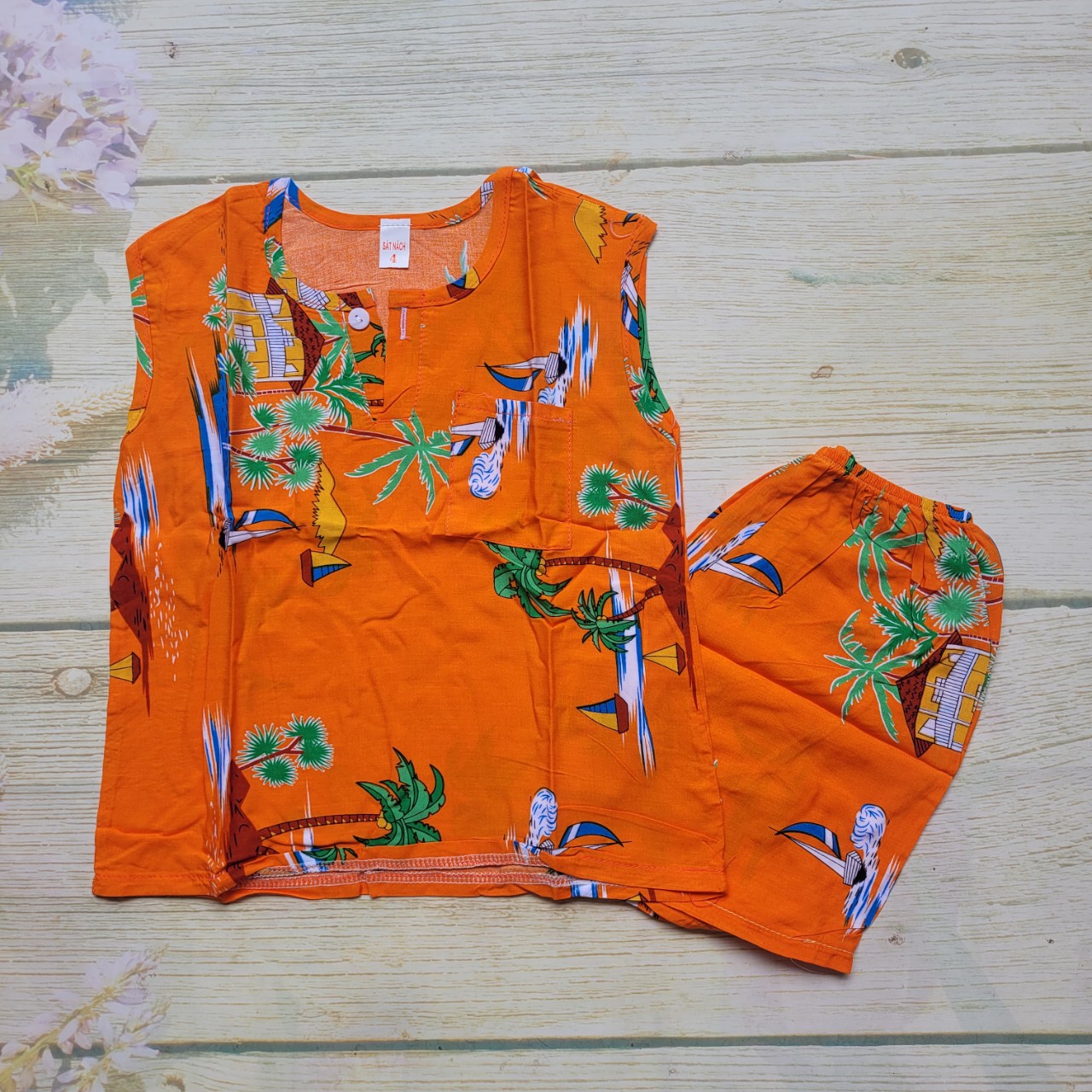 Sát nách bé trai size 3 . 5 bộ giá sỉ
