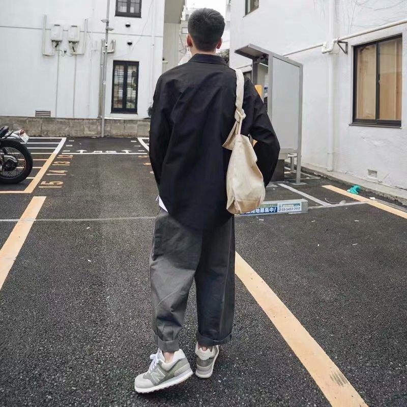 Áo Sơ Mi Nam Form Rộng Tay Dài Màu Trơn