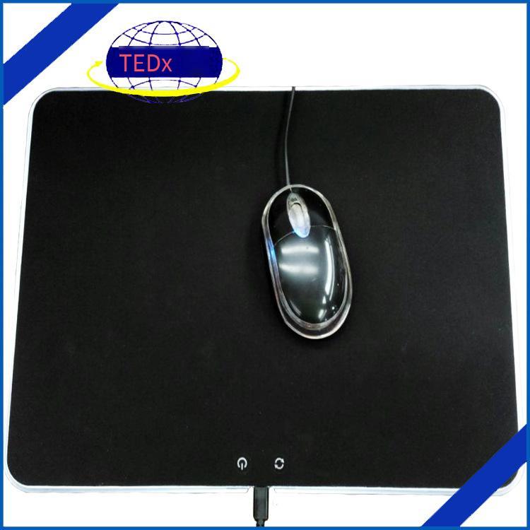 Ưu đãi đặc biệt mới miếng lót chuột bằng vải dạ quang miếng lót chuột cao su với miếng lót bàn RGB miếng lót trò chơi chống trượt tám ký tự