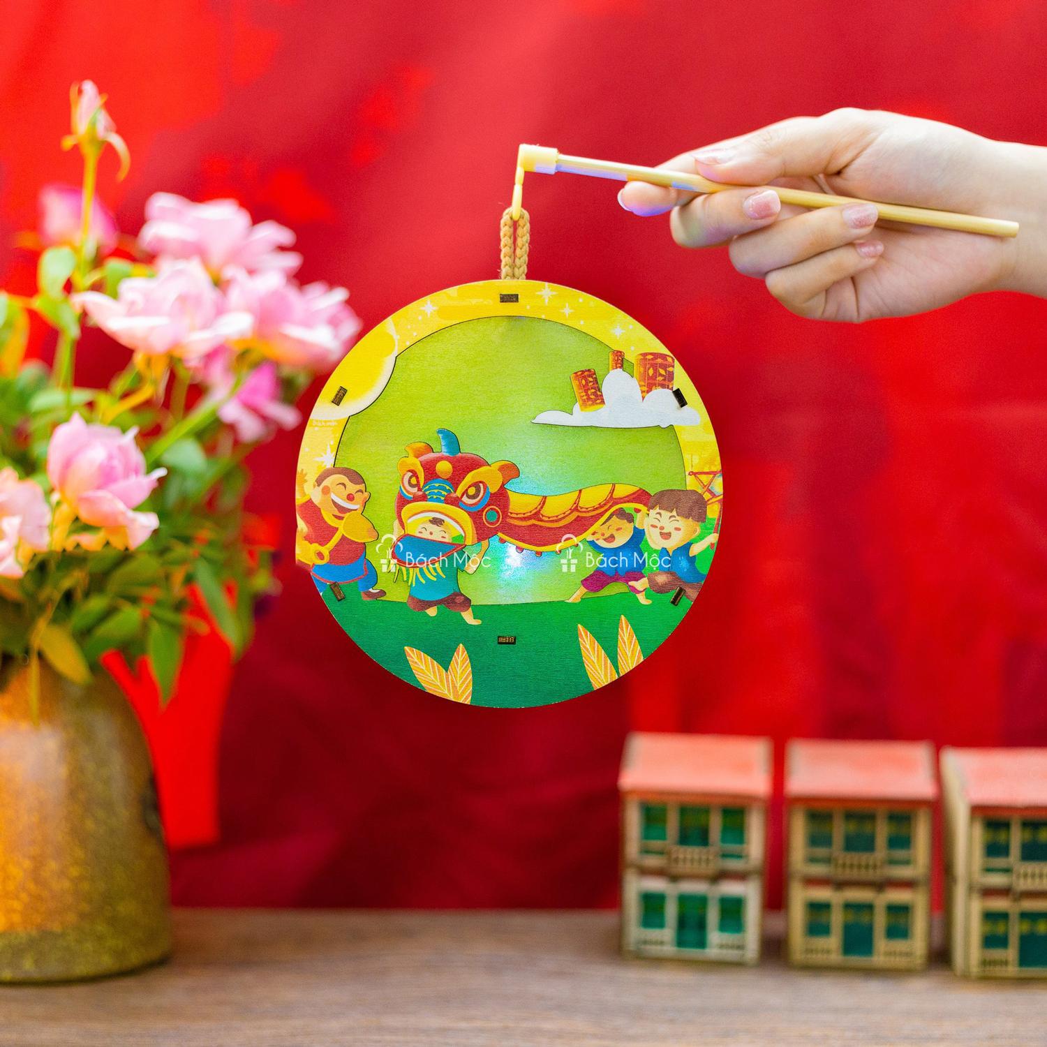 Lồng Đèn Trung Thu Gỗ 2 Mặt Màu - Bách Mộc - Lân Tròn