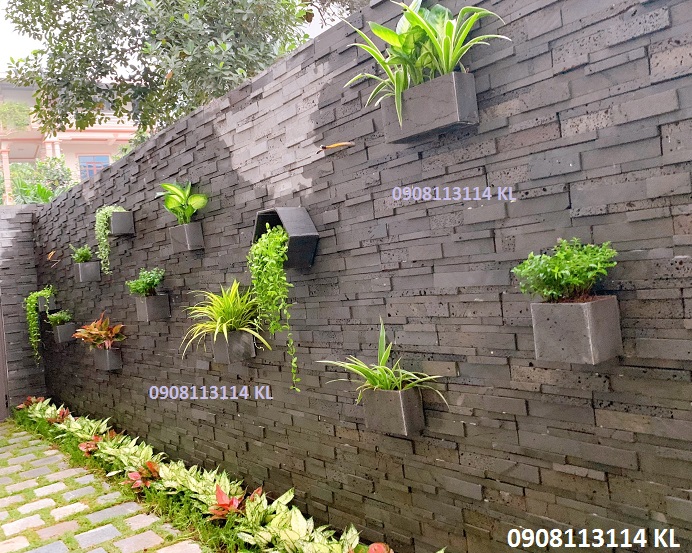 Chậu ốp tường, treo tường trồng hoa hình vuông 15x15x15cm bằng đá ong xám tự nhiên trồng cây ngoài trời không hư không nứt tét