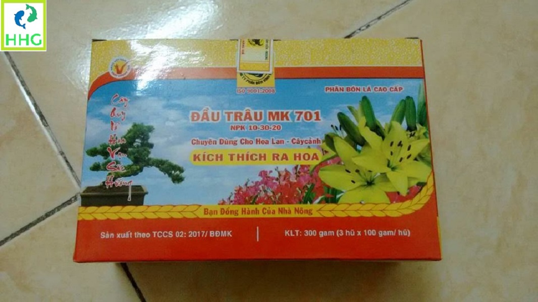 Phân Bón Lá Đầu Trâu 701 kích cây ra hoa - Chuyên Dành Cho Hoa Lan, Cây Kiểng, Hộp 100gr