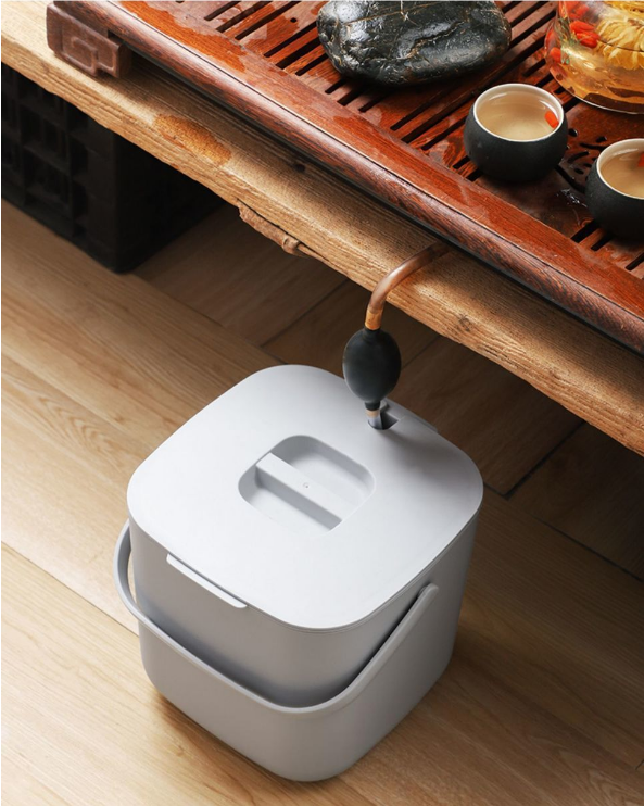 Thùng đựng Rác Quai Xách có ngăn lọc xác trà FILTER TRASH BUCKET
