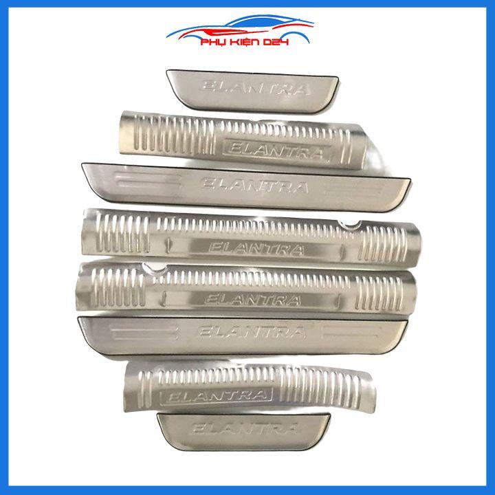 Bộ ốp bậc cửa trong ngoài nẹp bước chân Elantra 2016-2017-2018-2019-2020-2021-2022 Inox chống trầy trang trí xe