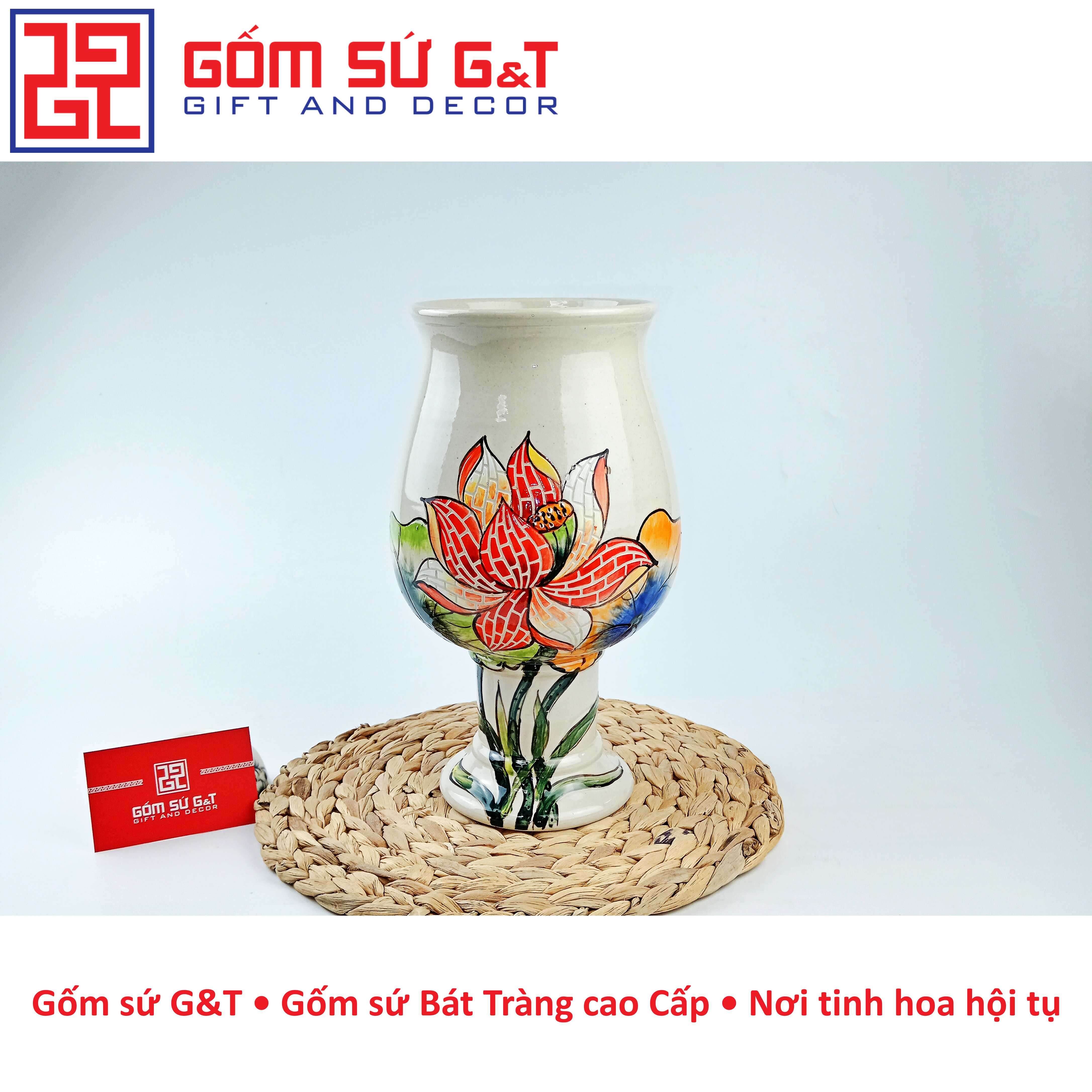 Lọ hoa trang trí dáng ly nấm khắc sen hồng Gốm Sứ G&T