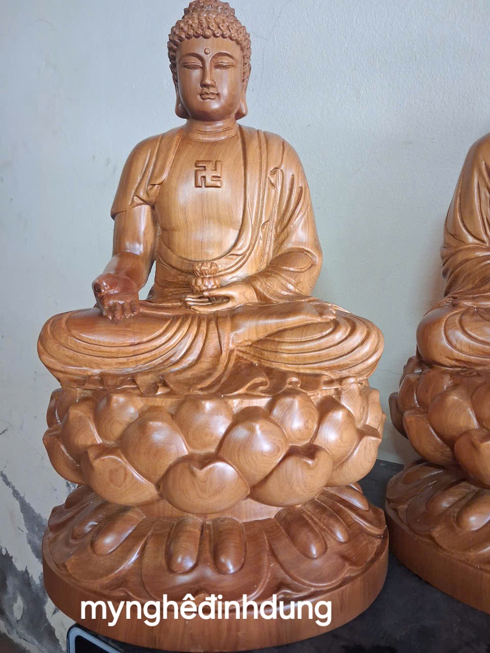 BỘ tượng tam thế phật bằng gỗ bách xanh thơm nức cao 40x24x20cm