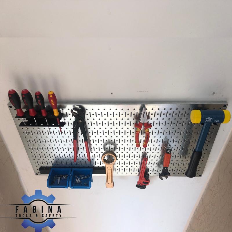 Tấm lưới Pegboard mạ kẽm kèm phụ kiện treo tường