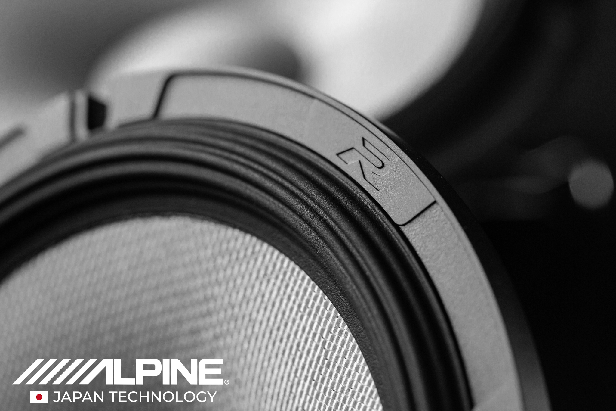 R2-S65 Loa xe hơi đồng trục 2 chiều 6.5 inch chính hãng Alpine