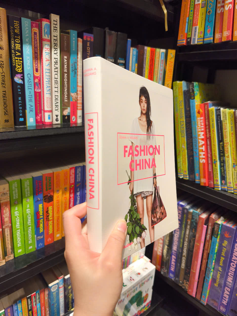 Sách - Fashion China by Gemma A. Williams - Sách tiếng anh, bìa mềm, Sách Nghệ thuật, Thiết kế / Art, Design Book