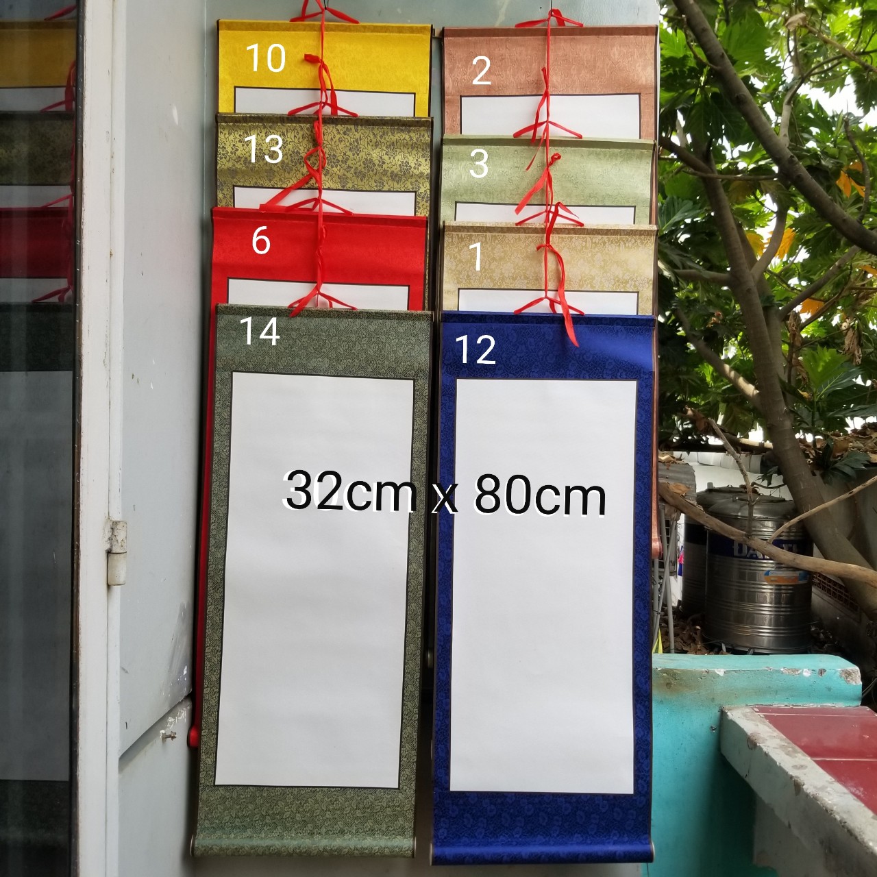 Set 4 tấm biểu bồi lụa viết thư pháp Kích thước 32cm x 80cm. Nghiêng giấy bút mực biểu lụa thư pháp.