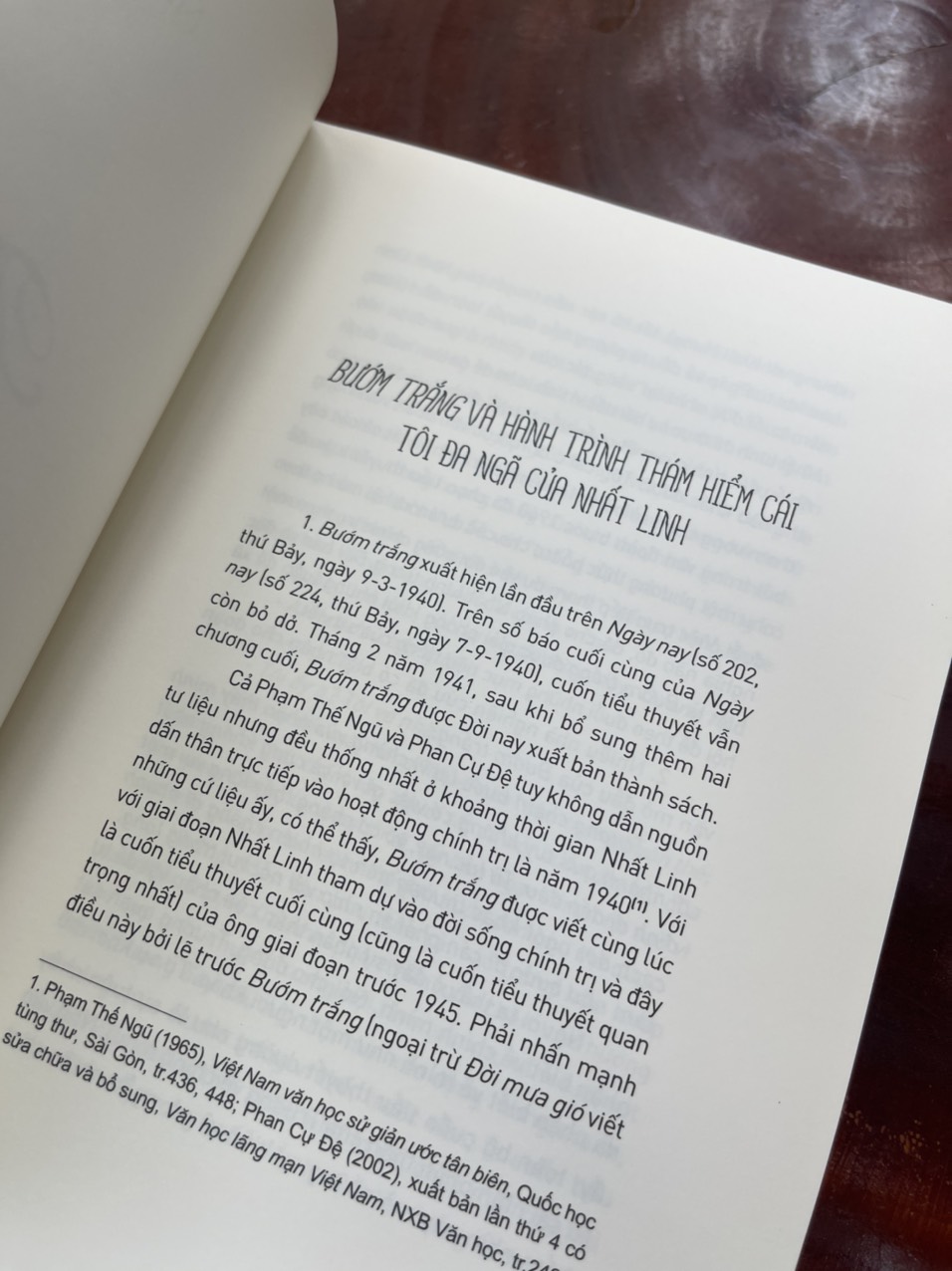 BƯỚM TRẮNG - Nhất Linh – Nhã Nam