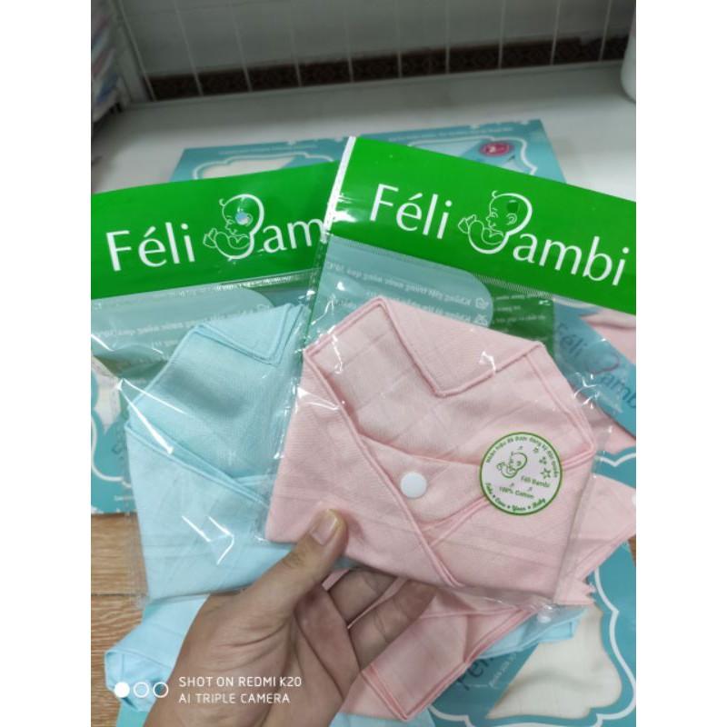 Set 2 khăn yếm tam giác cúc bấm sợi tre Feli Bambi