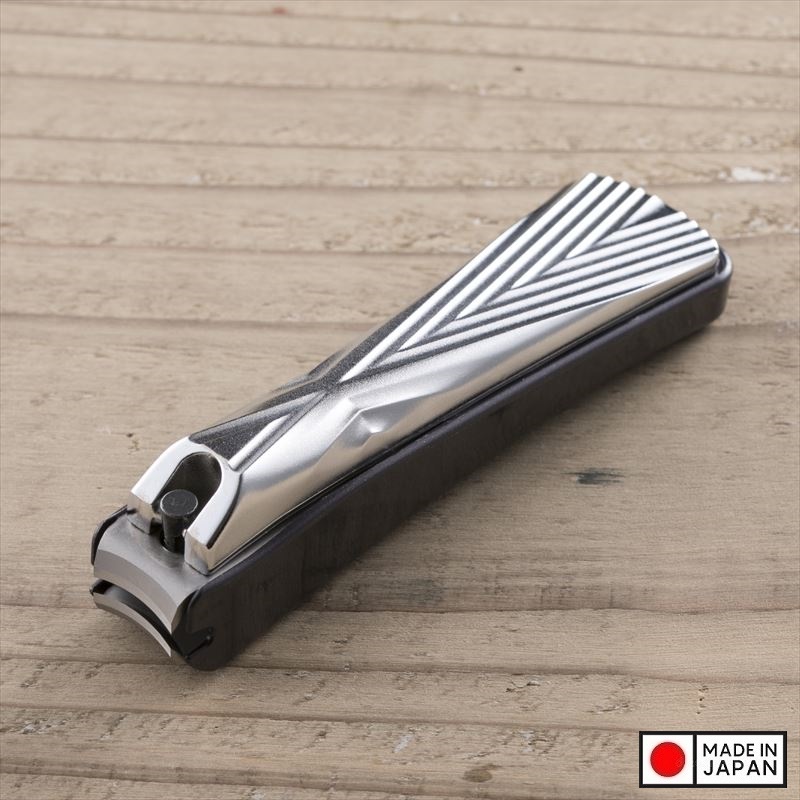 Bấm móng tay cao cấp Kai R Claw size M - Made in Japan