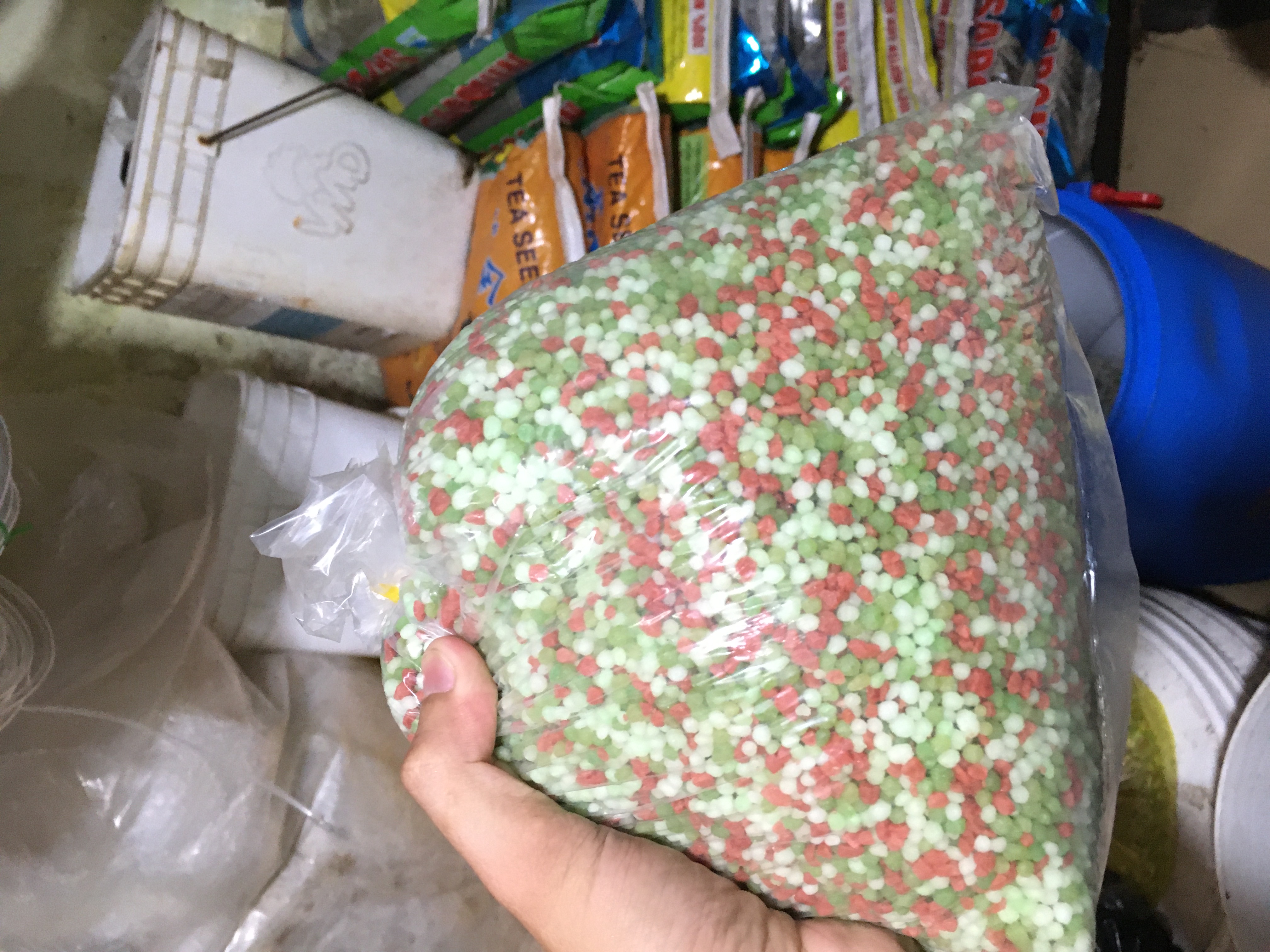 Phân npk , phân ba màu , phân vô cơ , phân đầu trâu tốt rễ lá củ toàn diện 0,5kg/gói cho cây trồng