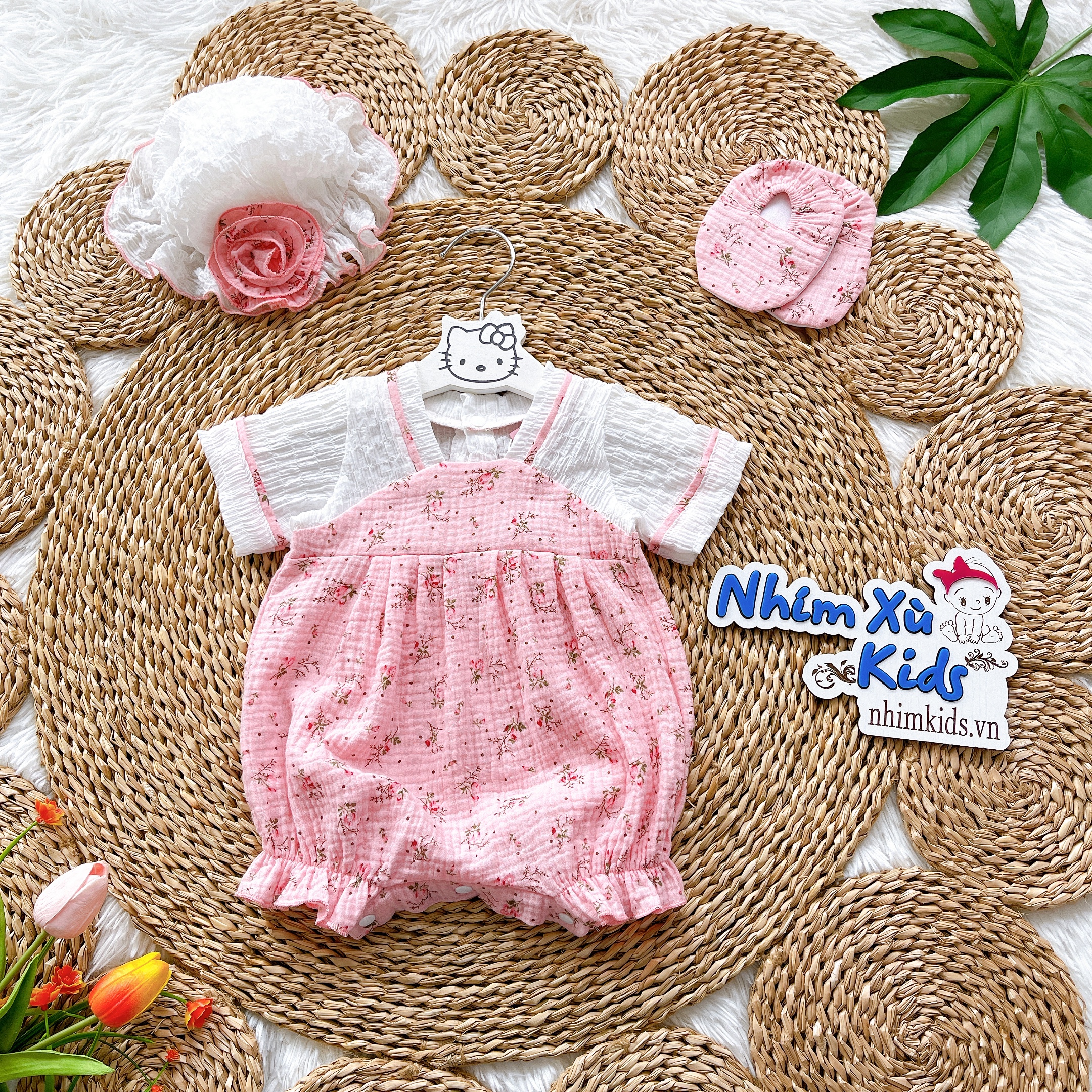 Body Hanbok Bé Gái 3 Đến12kg, Áo Liền Quần Chất XÔ MUSLIN Mềm Mại Êm Dịu Cho Bé Gái