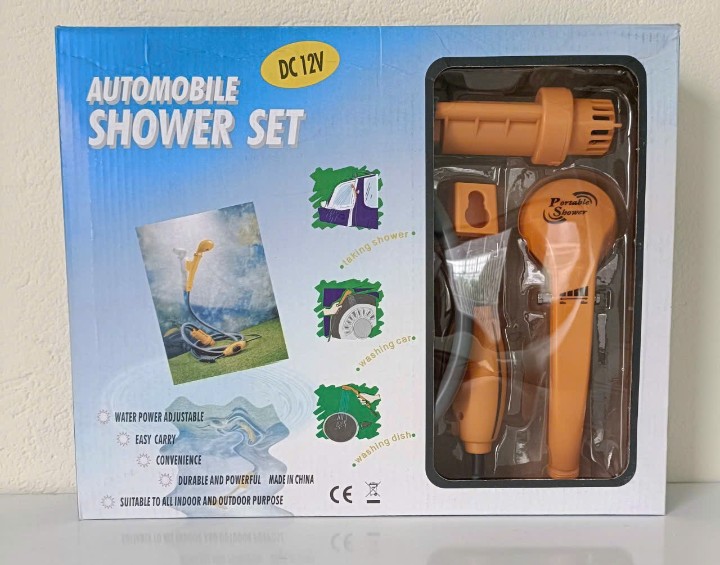Vòi sen tắm tích điện sử dụng đa năng ngoài trời tiện lợi cho những chuyến dã ngoại