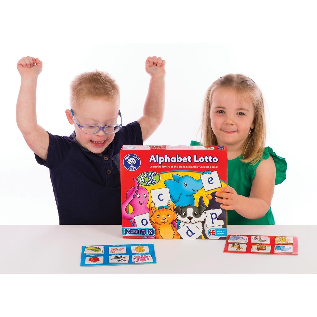 Trò chơi trí tuệ Alphabet Lotto - Orchard Toys giúp trẻ nhỏ học tiếng Anh bằng chữ cái và hình ảnh