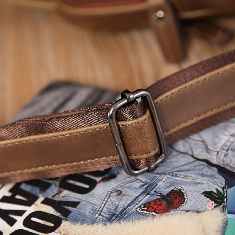 Túi Nam Đeo Chéo Bao Tử Da Bò Sáp BT02 Trẻ Chung Nhiều Ngăn Tiện Lợi