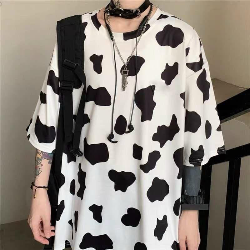 Hình ảnh Áo thun bò sữa nam nữ mặc , áo thun form rộng tay lỡ bò sữa , áo thun unisex chấy cotton