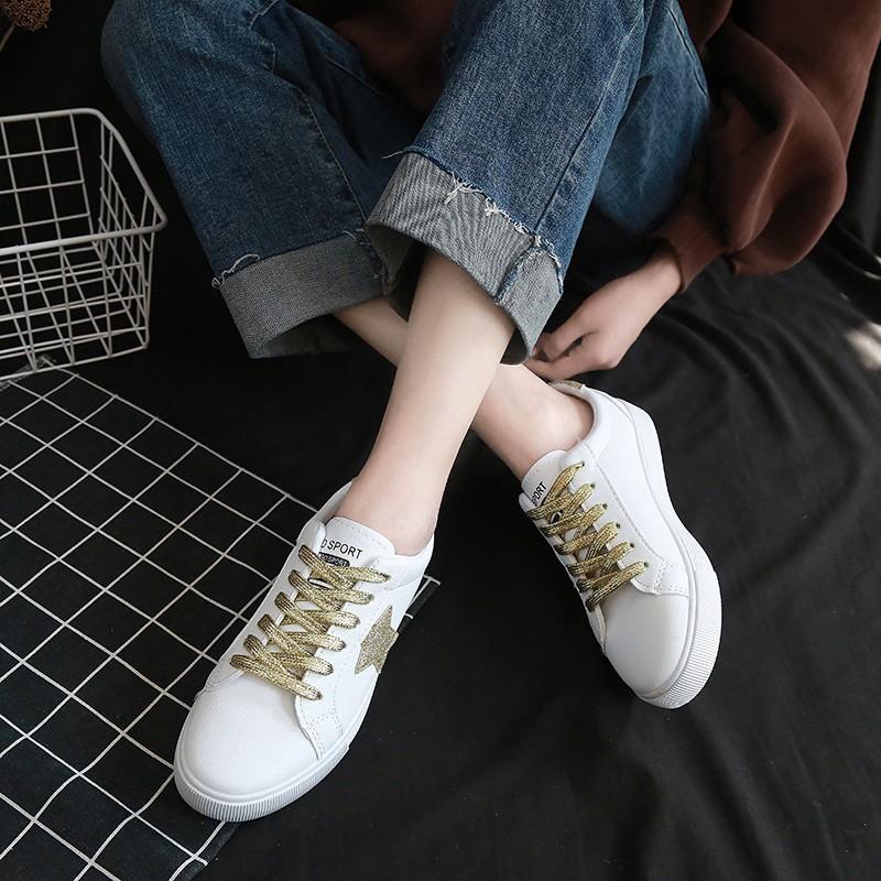 Giày sneaker nữ đế bệt mũi tròn