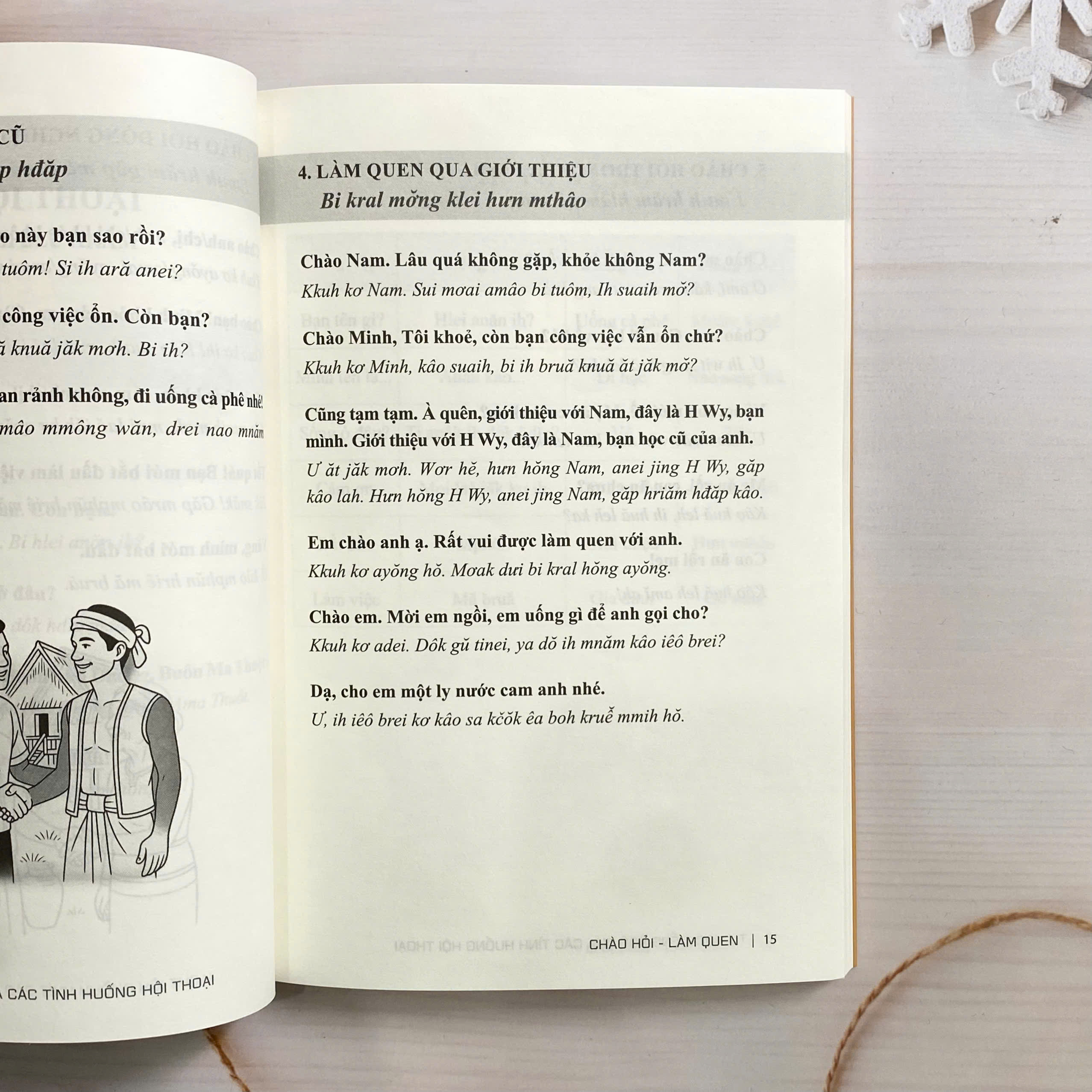 COMBO 2 cuốn: Từ vựng tiếng Êđê theo chủ đề và ví dụ thực tế (Song ngữ Êđê - Việt) + Tự học tiếng Êđê qua các tình huống