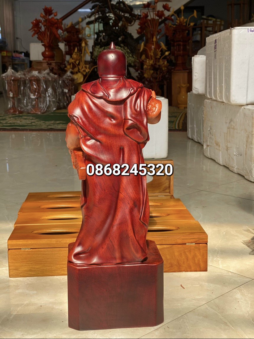 Tượng hoàng đế quang trung gỗ hương đá kt cao 50cm