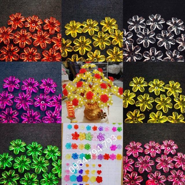 35 hoa pha lê nhựa 6 cánh nhìu màu