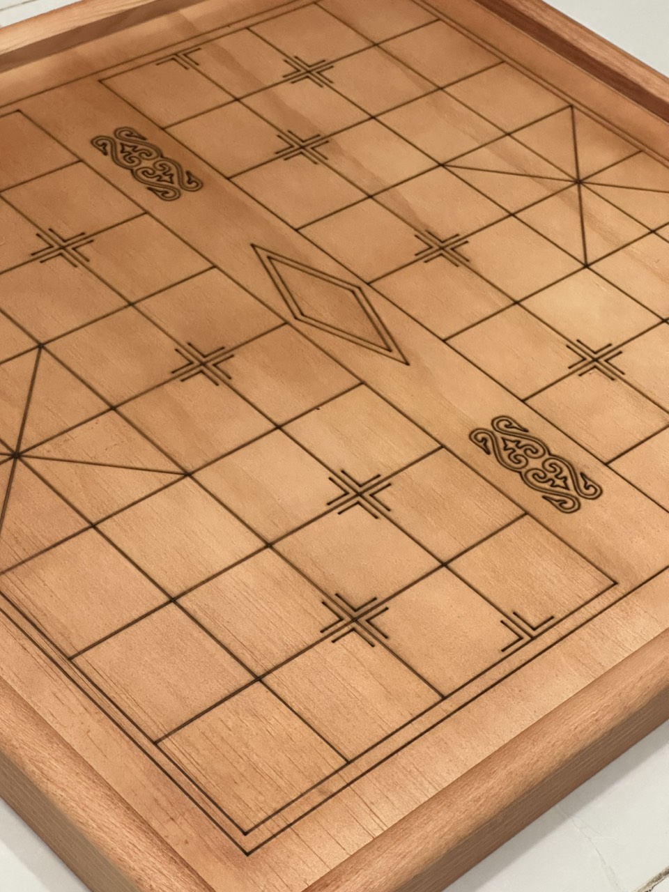 Bàn cờ tướng gỗ sơn siêu rẻ kt 50x55cm, mặt dày 9ly