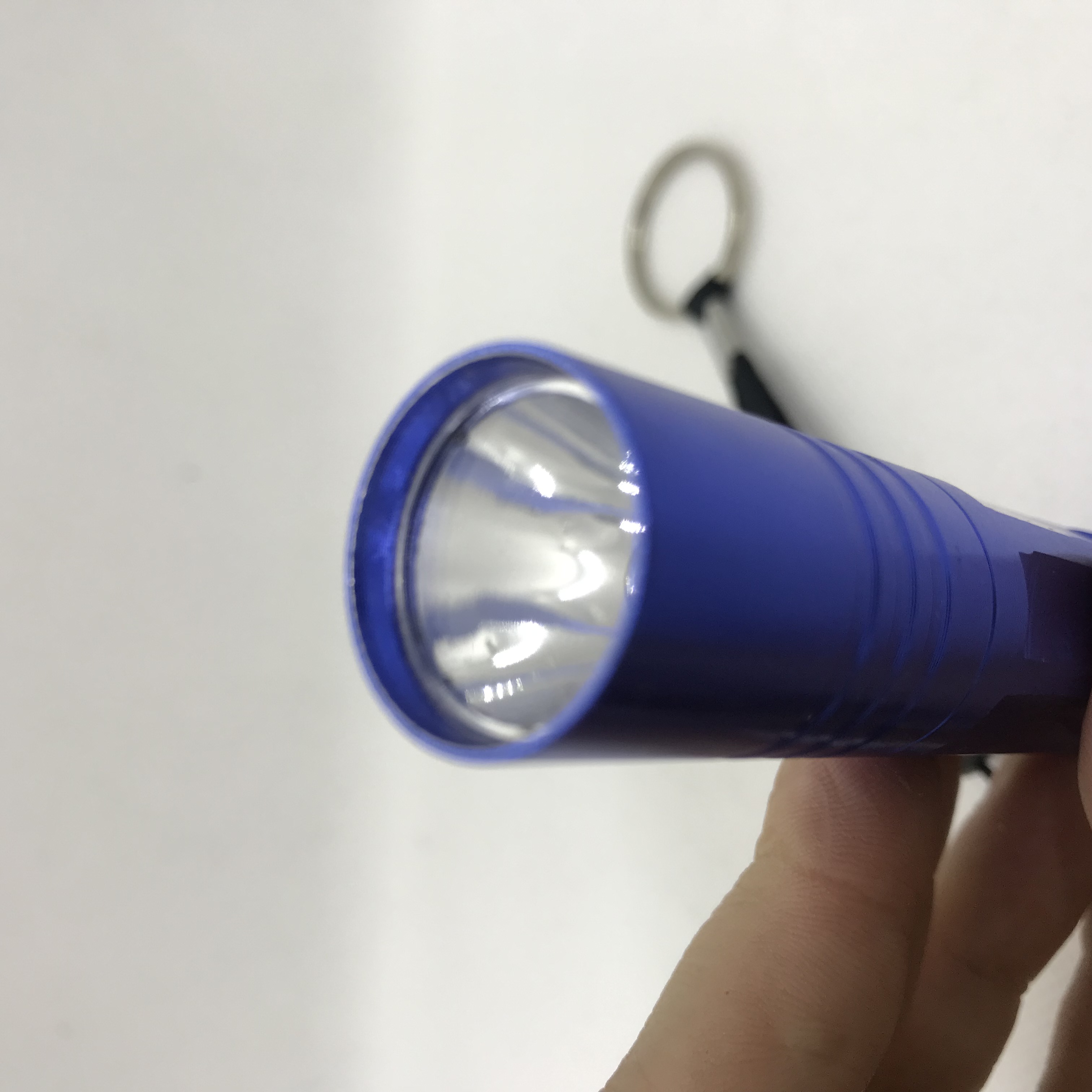 Đèn Pin Mi Ni bỏ túi siêu sáng Led 551 dùng pin AA ( tặng kèm pin)