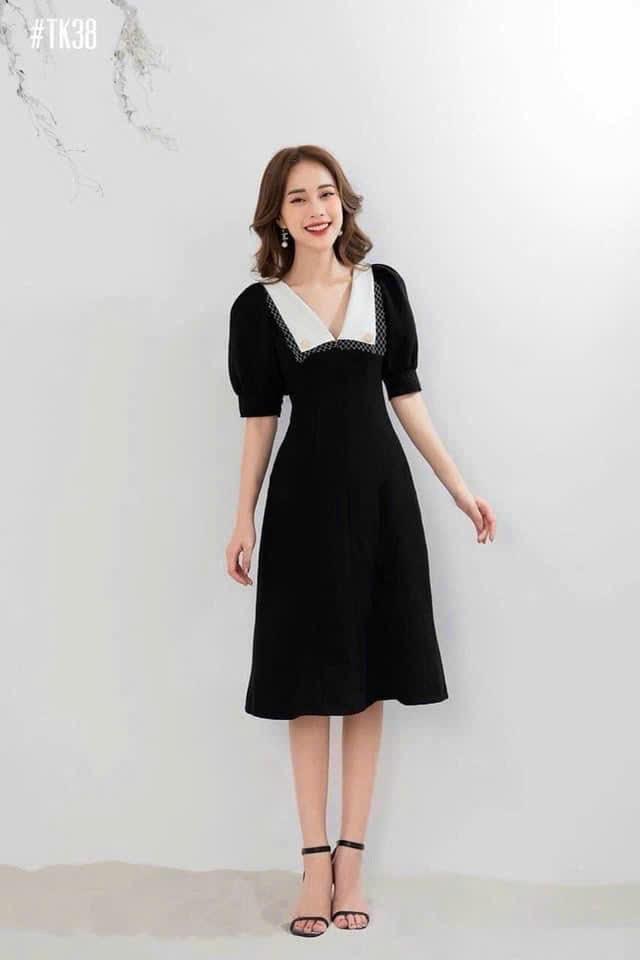 Đầm xoè phối cổ ren trắng