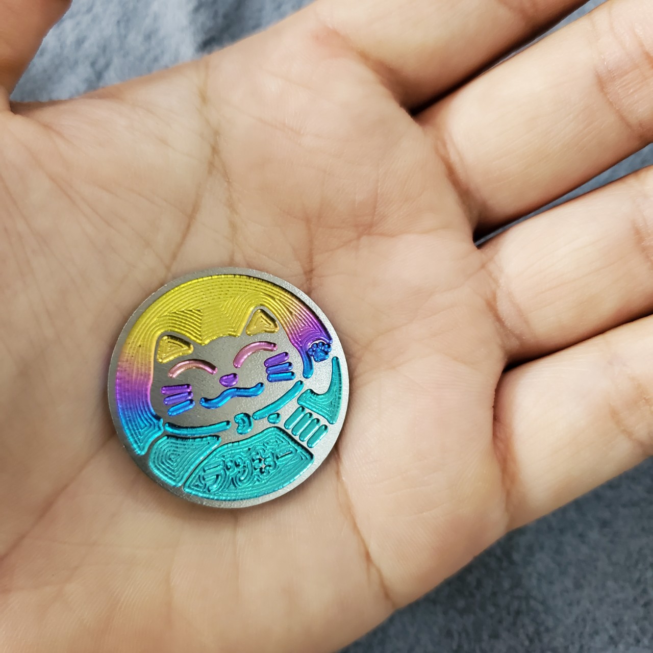 Tem logo Titan con mèo thần tài trang trí xe máy