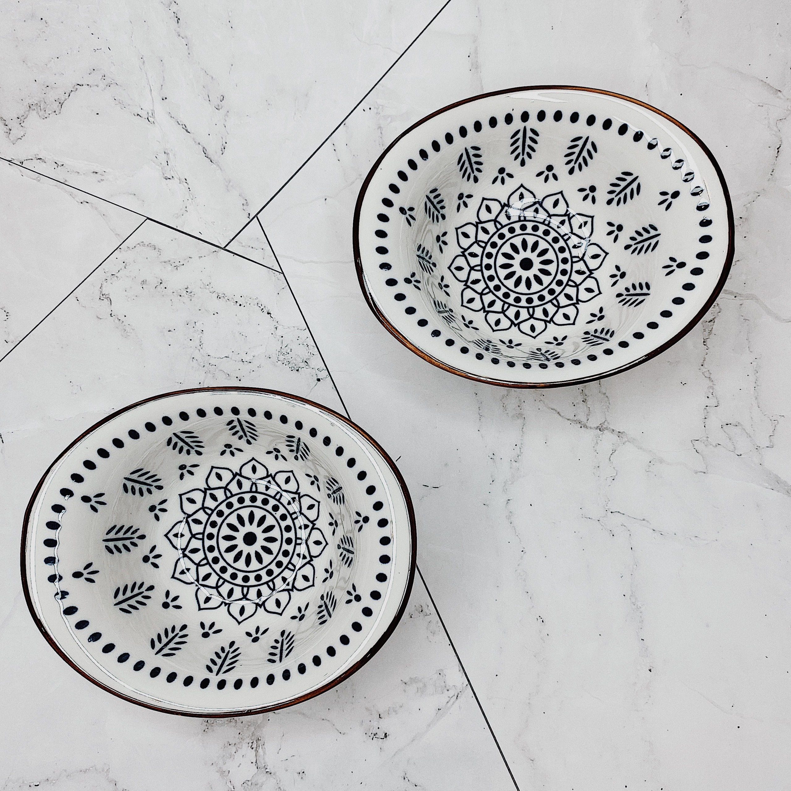 Bộ chén bát đĩa sứ Ceramic Porcelain 6 món MFA-6D (Phù hợp cho 2 người) - Tặng kèm 2 đôi đũa (Hộp quà tặng sang trọng)