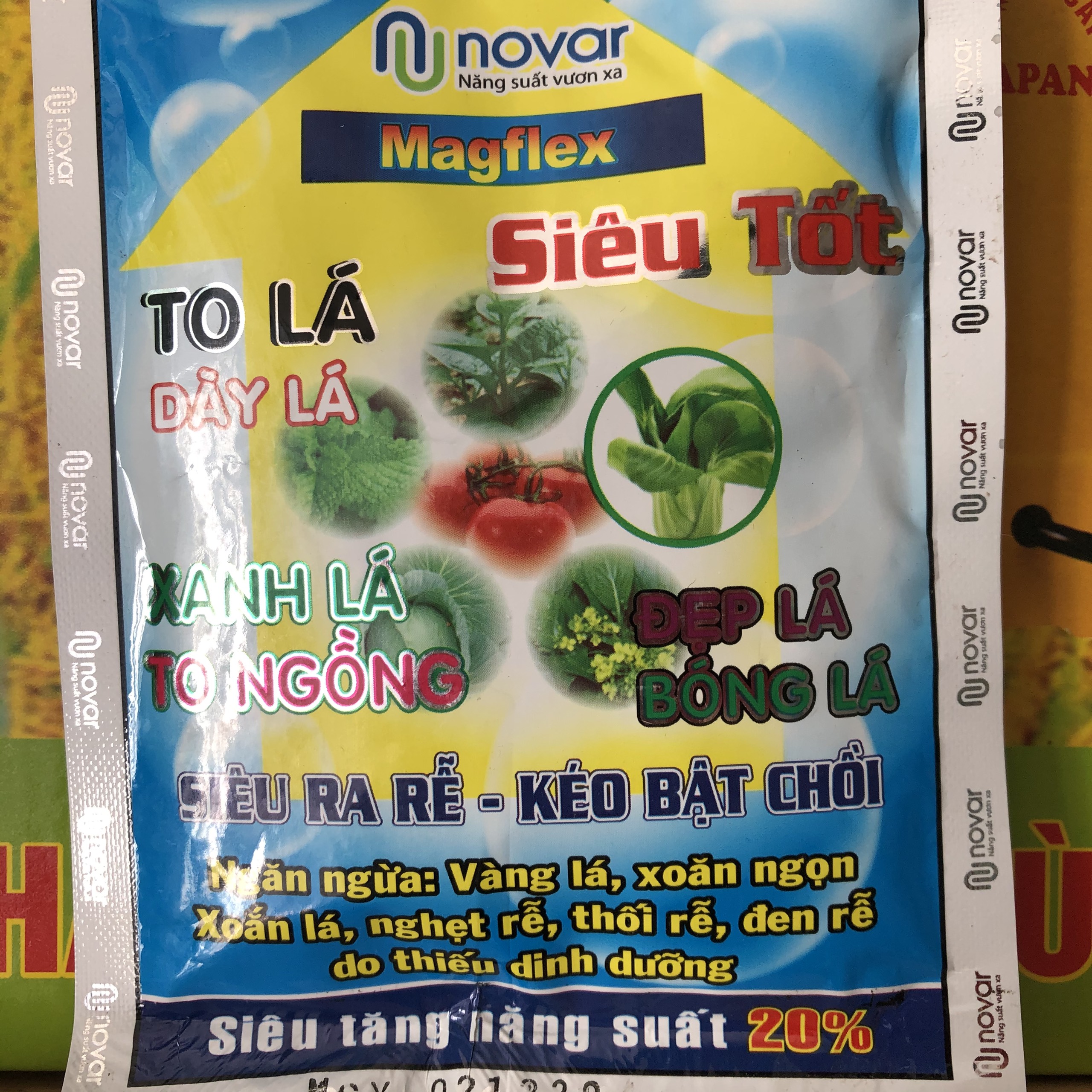 Combo 20 gói phân bón lá siêu ra rễ, kéo bật chồi, siêu vọt đọt, xanh lá, dày và to lá - Hiệu Novar 50g