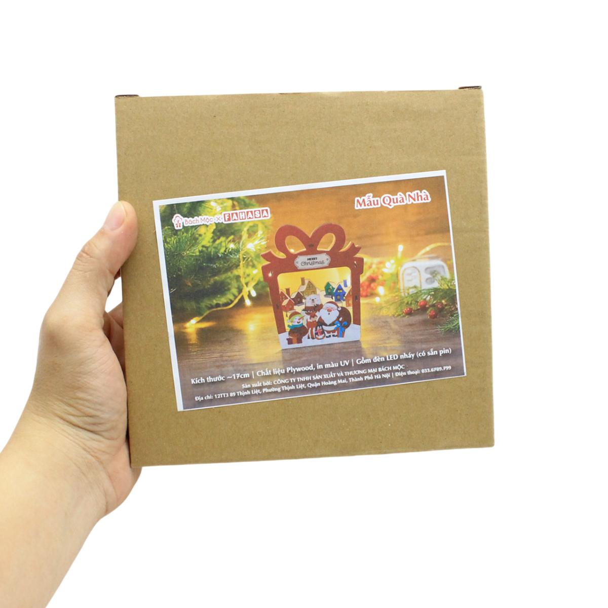 Đèn Gỗ Trang Trí Giáng Sinh - Bách Mộc - Hộp Quà Cây Thông