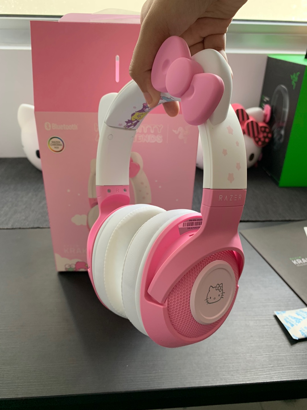 Tai Nghe Razer Kraken BT Hello Kitty and Friends Edition_Hàng chính hãng