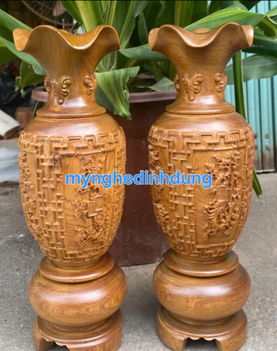 Cặp lộc bình khắc tứ quý, xuân, hạ, thu ,đông bằng gỗ bách xanh thơm nức kt cao 30cm