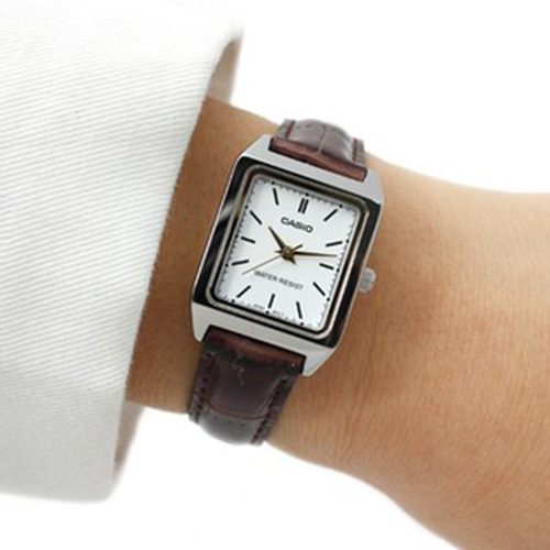 Đồng Hồ Nữ Dây Da Casio LTP-V007L-7E2UDF
