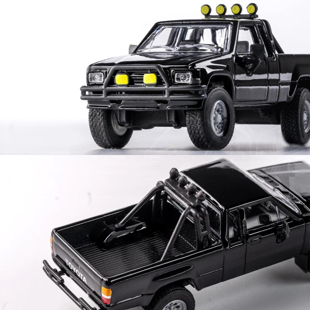 Đồ Chơi Mô Hình Xe Collection Series - Majorette 8505001000 - 1985 Toyota Hilux SR5 Pickup