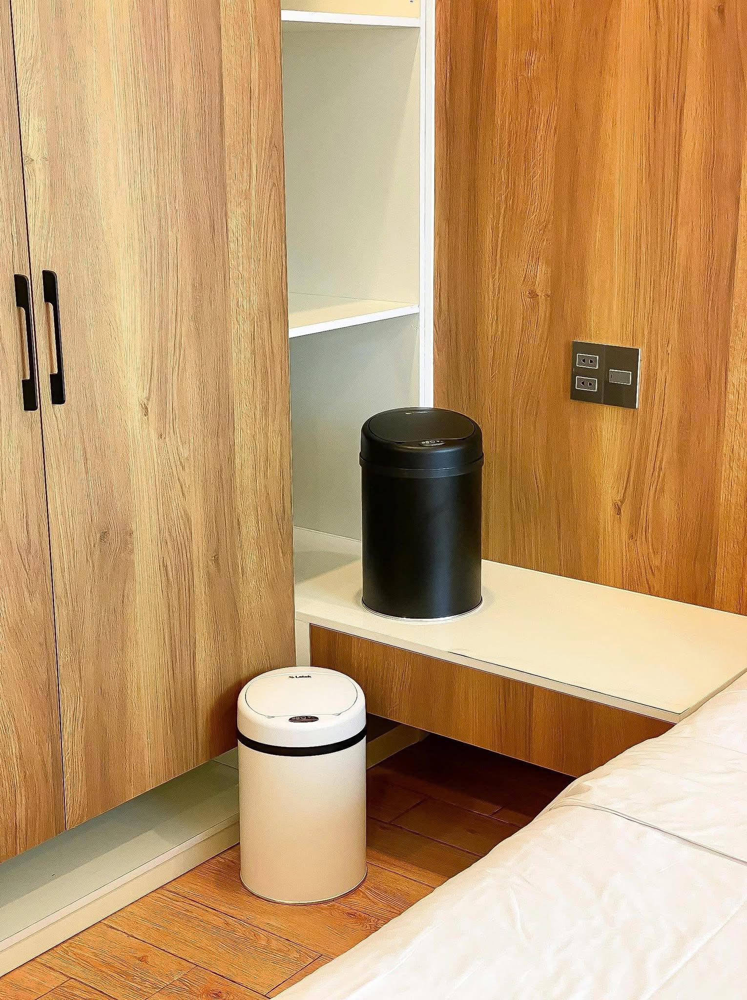 THÙNG RÁC CẢM ỨNG LETEK SENSOR LR12 - 12L