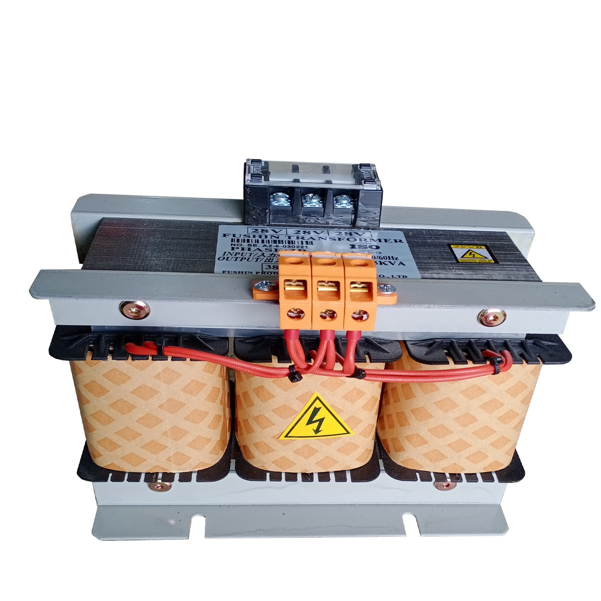 Biến thế Tự ngẫu 3P 380V/220V-6KVA-nhôm Thông Dụng