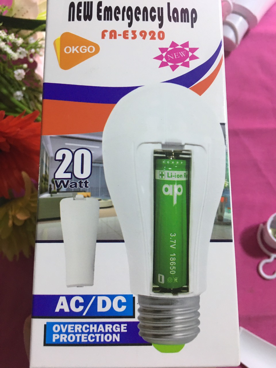 Bóng đèn LED 20W cúp điện tự động phát sáng- bóng tự tích điện dùng 2pin rời