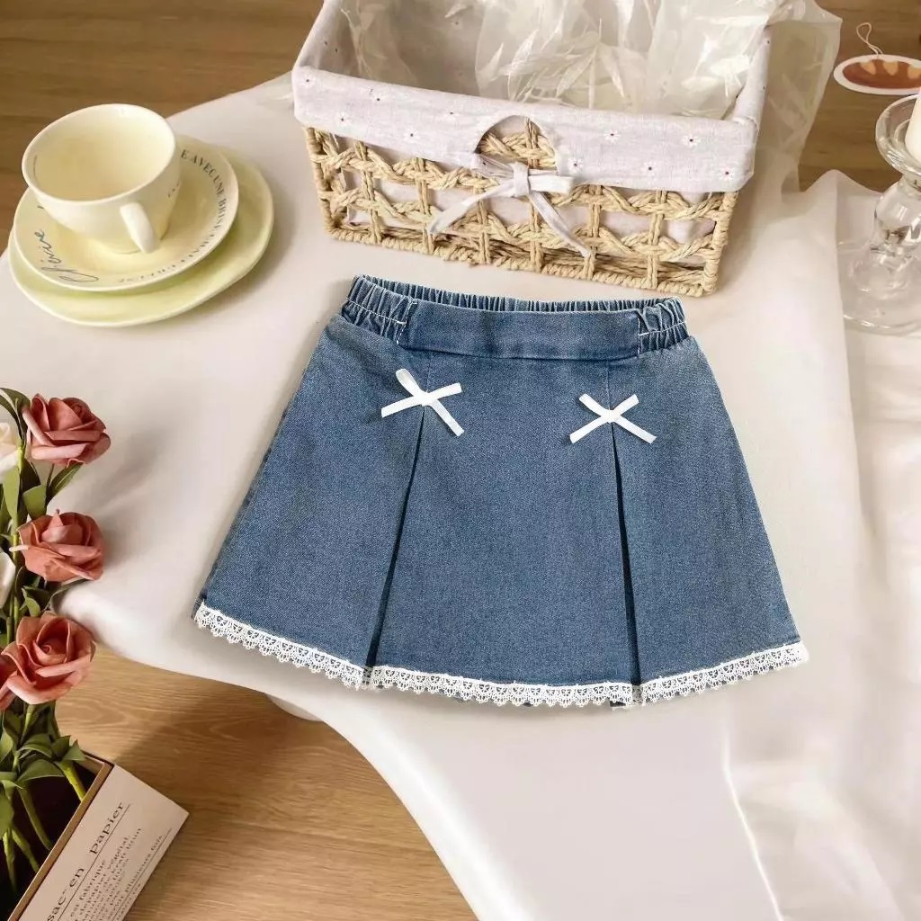 Quần Giả Váy Jean Bé Gái Xếp Ly Đính 2 Nơ Viền Ren Dễ Thương 12-45kg Dành Cho Bé Gái