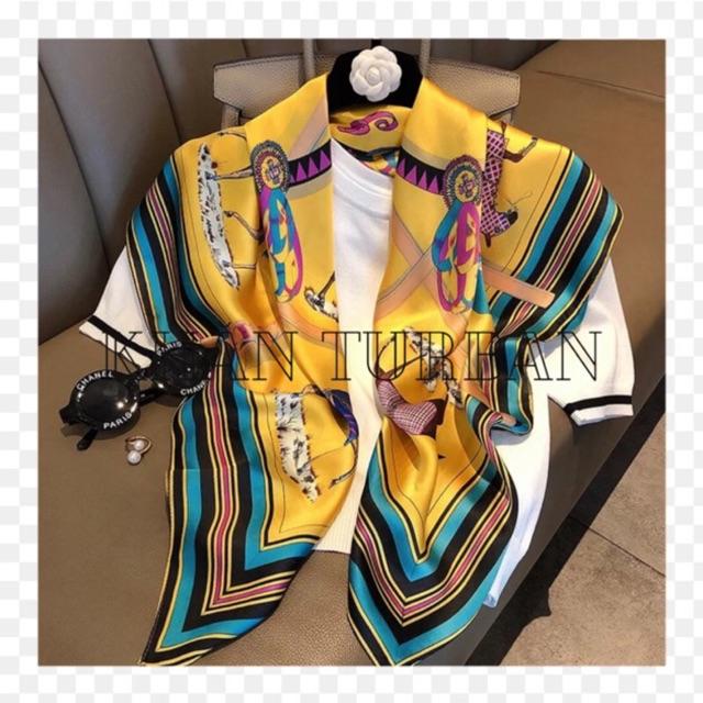 Khăn lụa vuông choàng cổ thanh lịch in hình con ngựa siZe 90x90cm - Khăn turban
